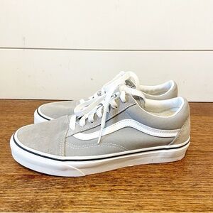 NWOT Vans | Unisex Old Skool Low Top Sneakers in  Drizzle Size W-7 M-5.5